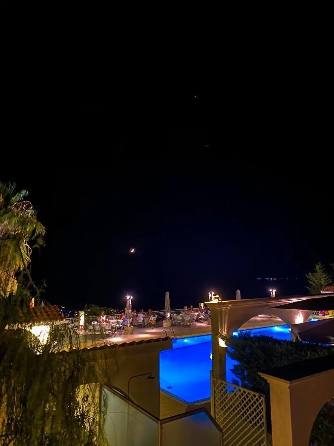 Mouikis Sun Village Lakithra