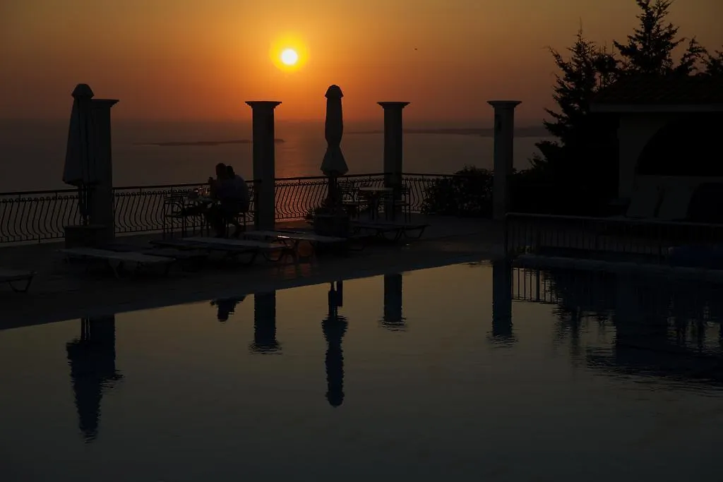 Mouikis Sun Village Lakithra