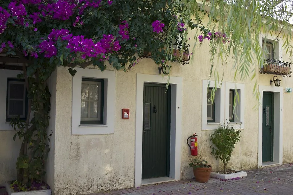 Aparthotel Mouikis Sun Village Lakithra
