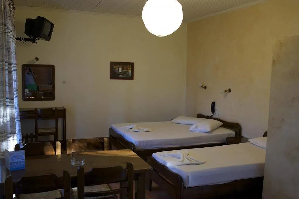 Mouikis Sun Village Lakithra Aparthotel