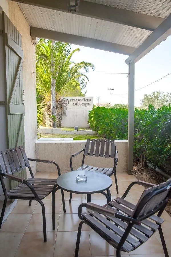 Mouikis Sun Village Lakithra