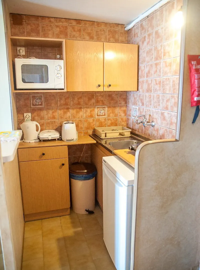 Aparthotel Mouikis Sun Village Lakithra